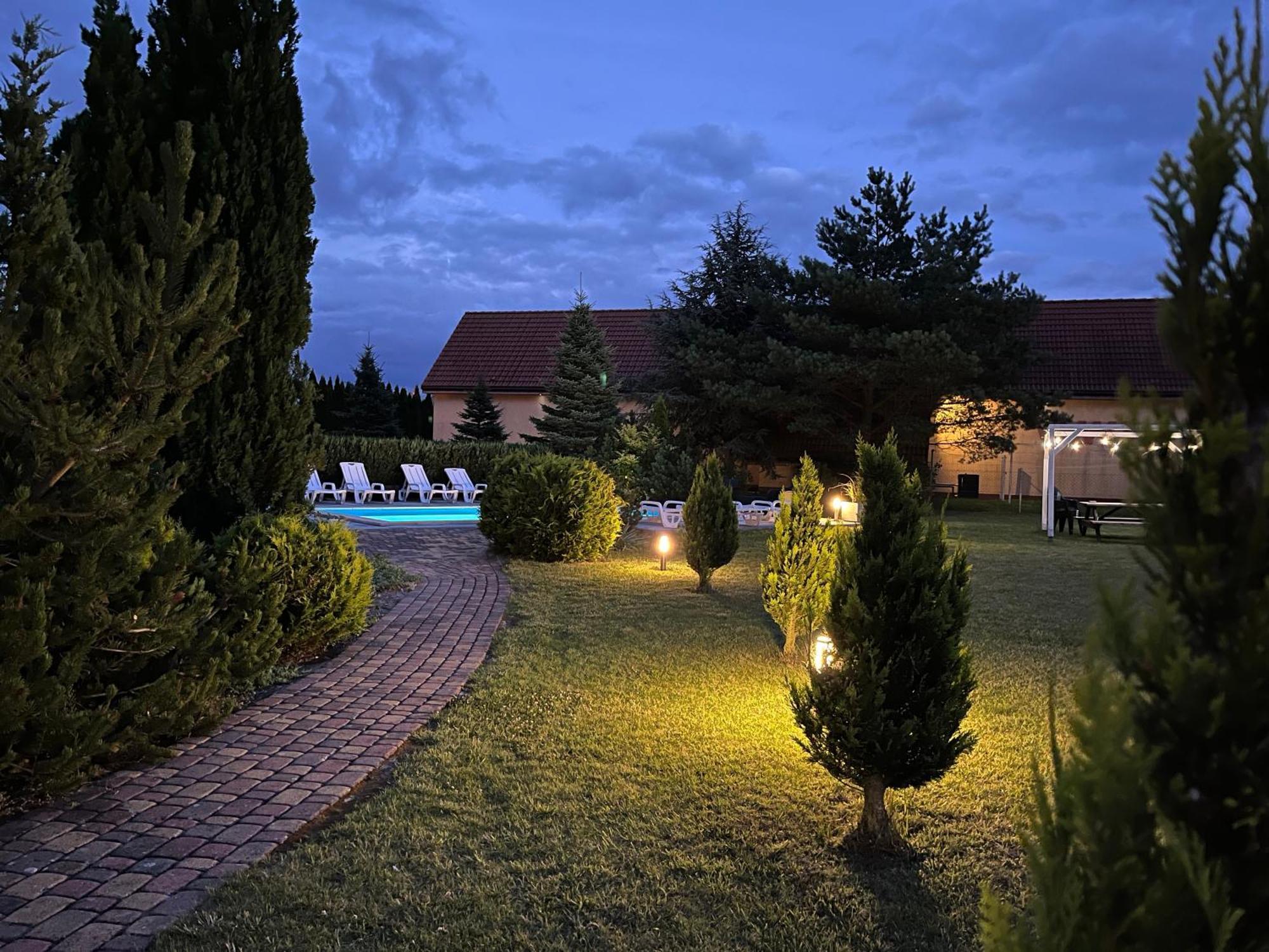 Ow Delta Villa Rewal Exteriör bild