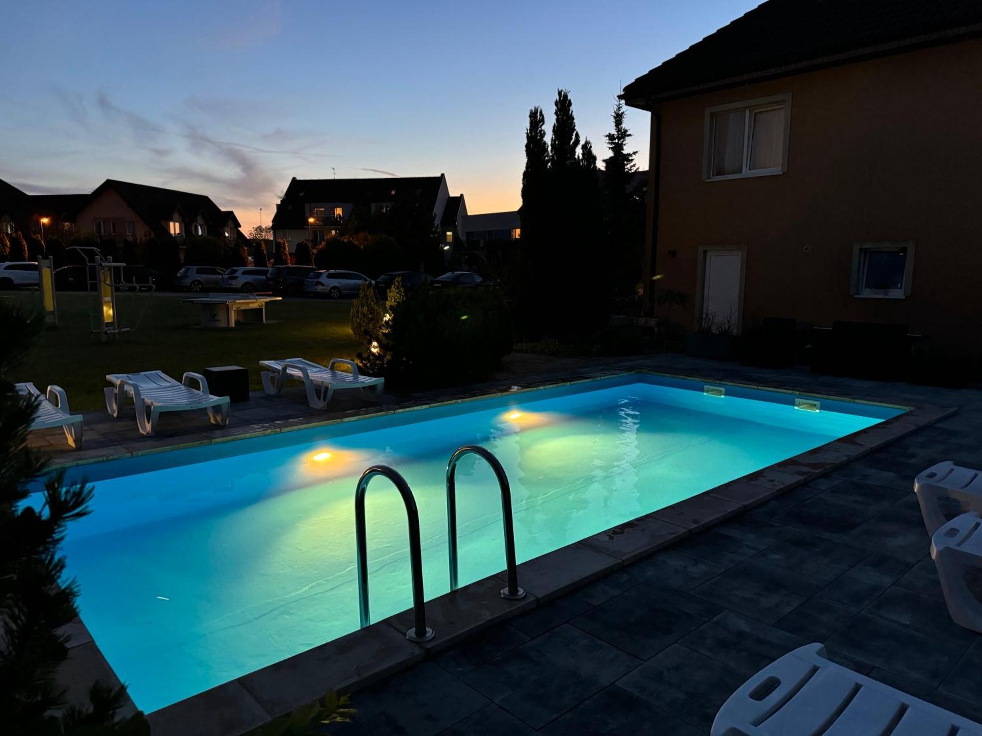 Ow Delta Villa Rewal Exteriör bild